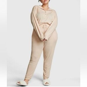 PINK Victoria's Secret Beige/Pink Cropped Thermal Sweatshirt